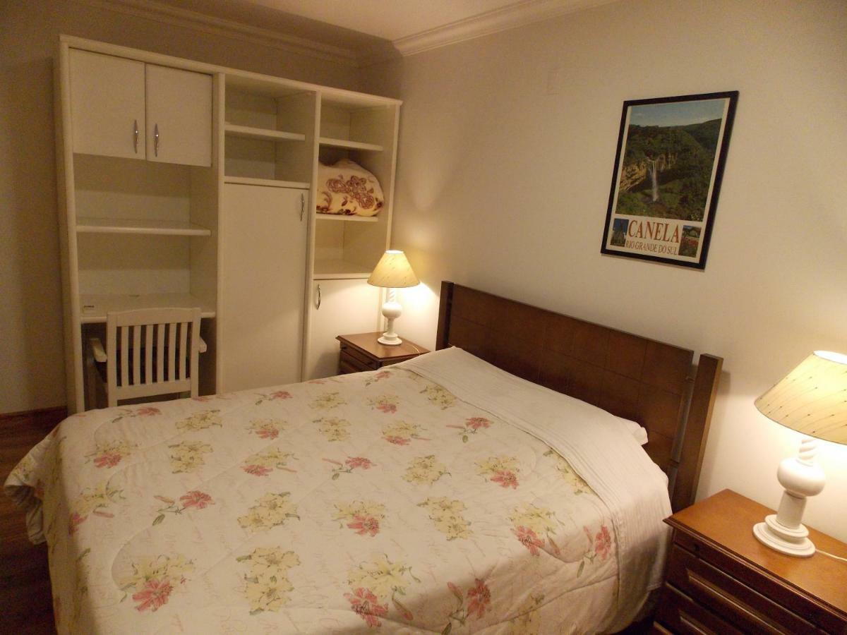 Triplex 3 Suites Em Canela Buitenkant foto