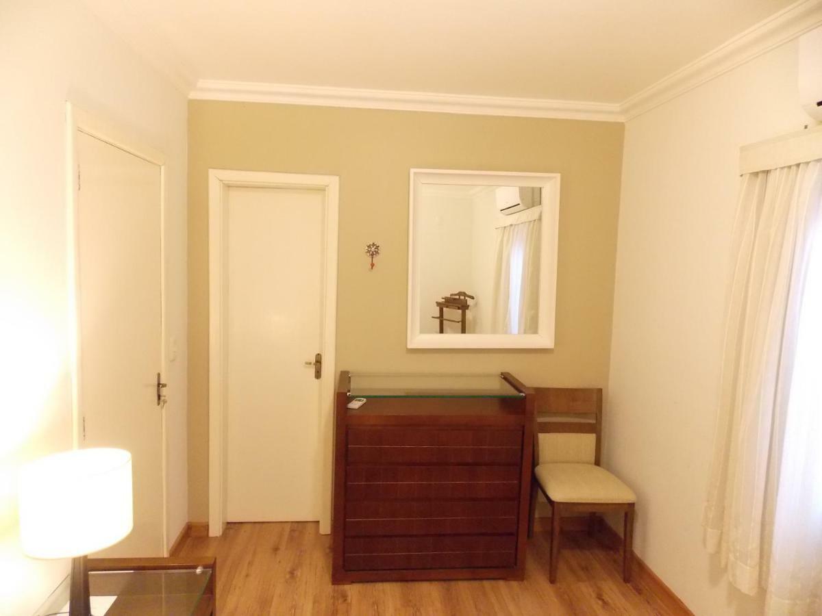 Triplex 3 Suites Em Canela Buitenkant foto