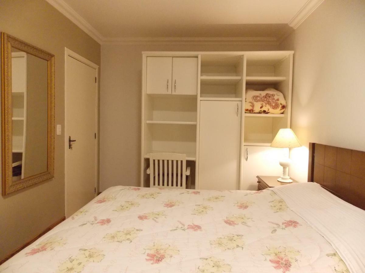 Triplex 3 Suites Em Canela Buitenkant foto