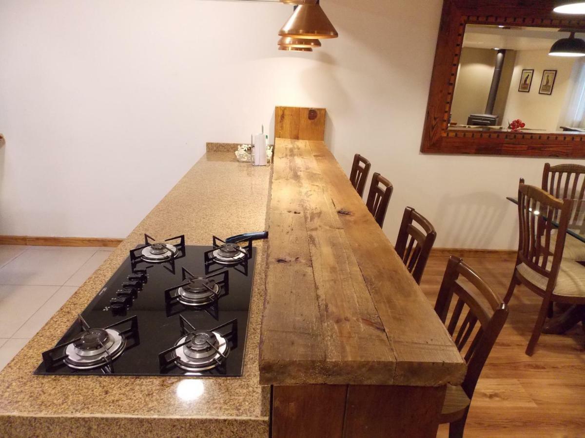 Triplex 3 Suites Em Canela Buitenkant foto