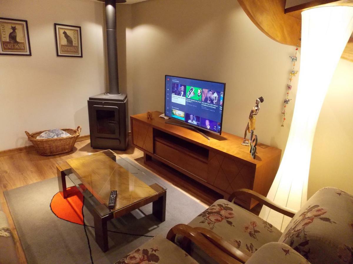 Triplex 3 Suites Em Canela Buitenkant foto