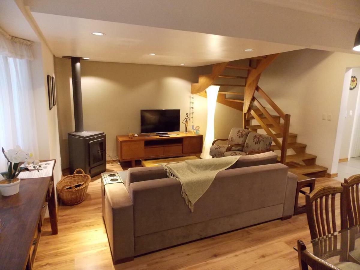 Triplex 3 Suites Em Canela Buitenkant foto