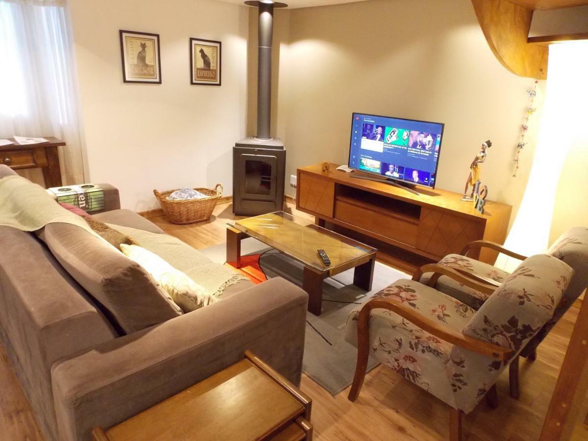 Triplex 3 Suites Em Canela Buitenkant foto